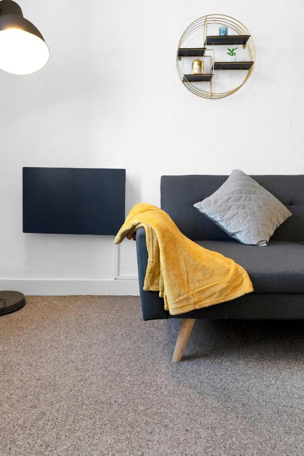 Modern & Spacious 1 Bedroom Apartment - Close To City Centre - Sleeps Up To 3 Guests Edinburgh Dış mekan fotoğraf